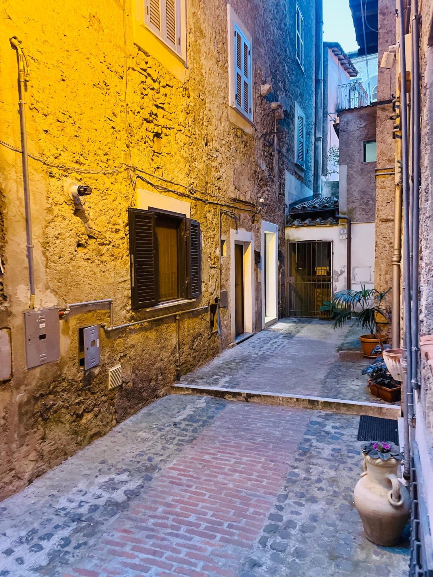 Апартаменты La Casa Del Borgo Ананьи Экстерьер фото